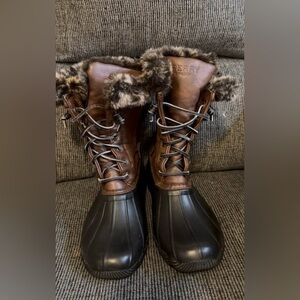 Sperry Black and Brown Fur-Lined Boots